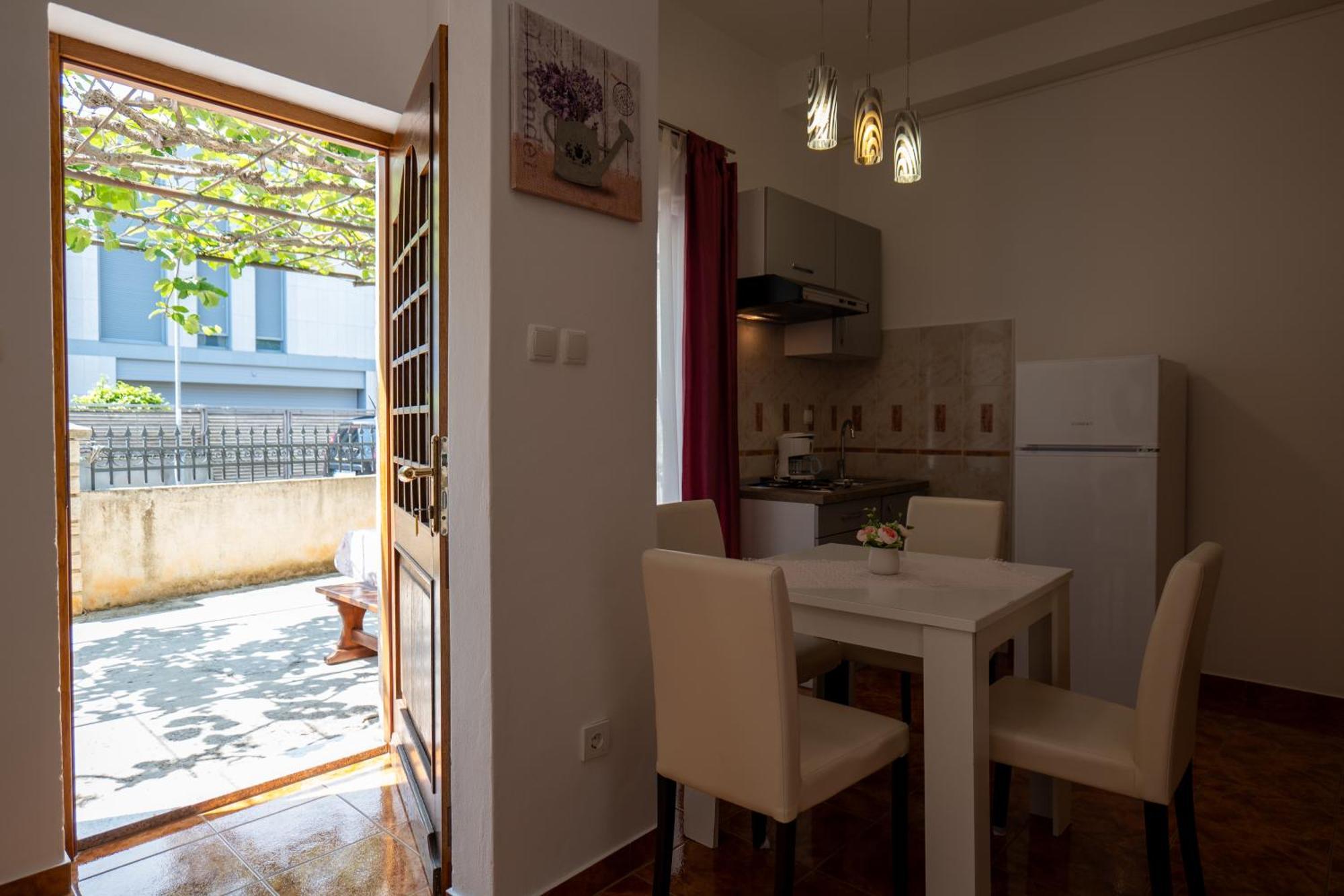 Irena'S Place A1 로비니 객실 사진